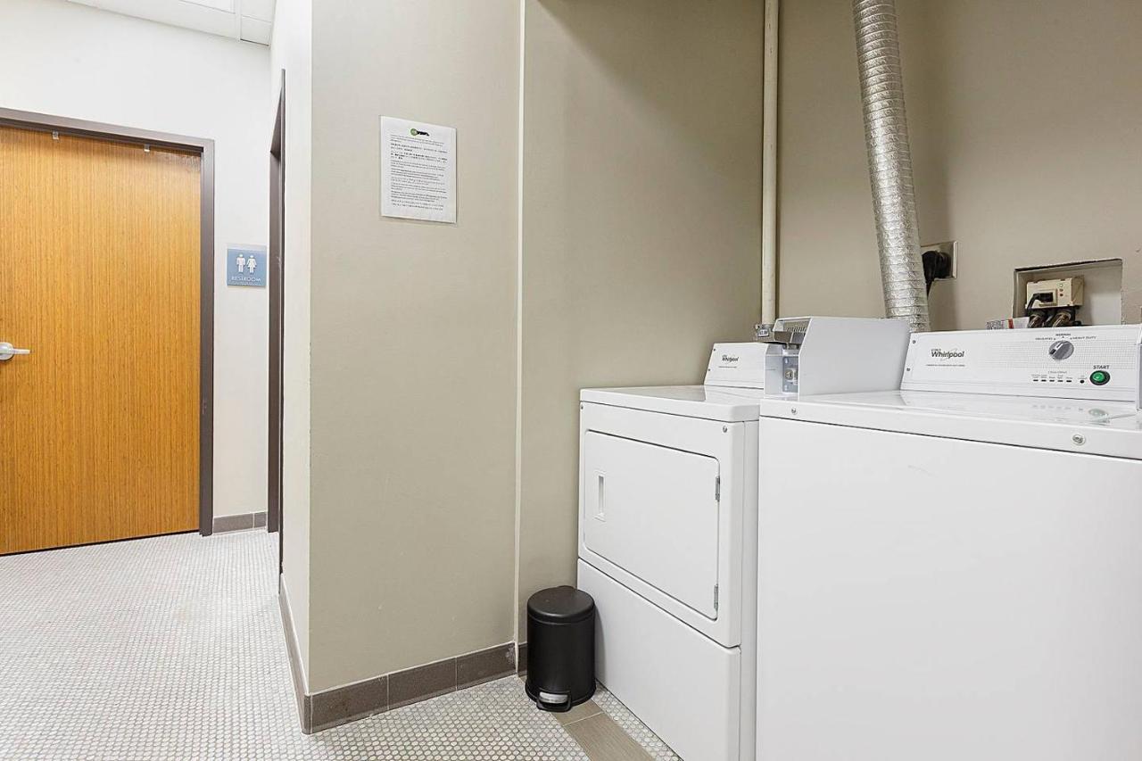 Studio Ready 4 Students & Traveling Professionals! 310 Apartment Boston Bagian luar foto